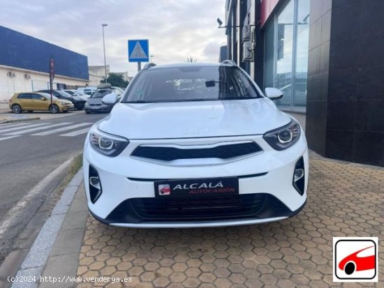 KIA Stonic en venta en AlcalÃ¡ de GuadaÃ­ra (Sevilla) - AlcalÃ¡ de GuadaÃ­ra