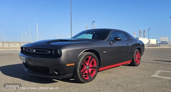 Dodge Challenger SXT RWD de 2015 con 56.300 Km por 39.000 EUR. en Malaga