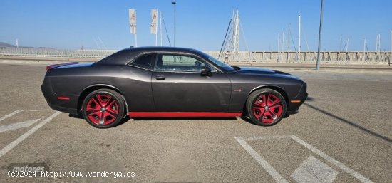 Dodge Challenger SXT RWD de 2015 con 56.300 Km por 39.000 EUR. en Malaga