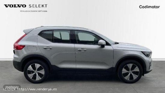 Volvo XC40 XC40 CORE T2 AUTO GASOLINA de 2023 con 23.450 Km por 34.490 EUR. en Huelva