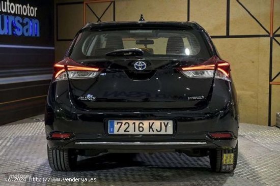 Toyota Auris 1.8 140h Hybrid Active de 2018 con 29.001 Km por 17.790 EUR. en Madrid