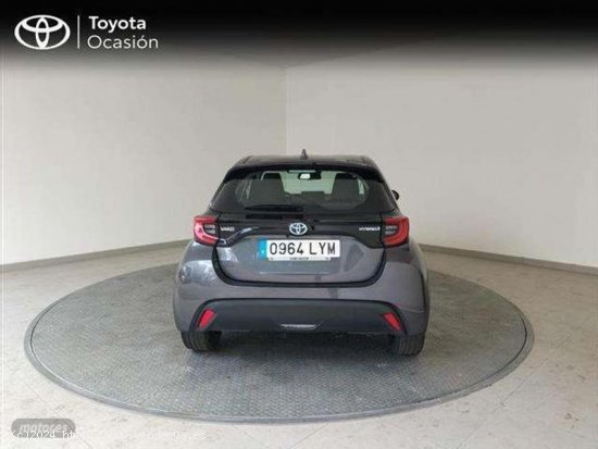 Toyota Yaris 120h 1.5 Style de 2022 con 58.362 Km por 20.490 EUR. en MADRID
