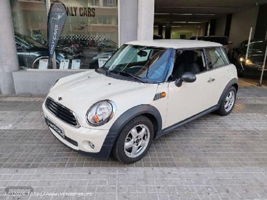 Mini One 75 de 2010 con 131.000 Km por 7.500 EUR. en Barcelona