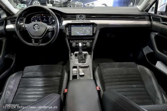 Volkswagen Passat 1.8 Tsi Sport Dsg de 2017 con 92.090 Km por 21.990 EUR. en Madrid