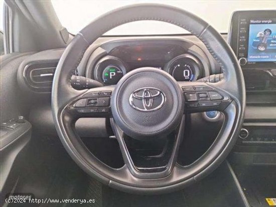 Toyota Yaris 120h 1.5 Style de 2020 con 68.649 Km por 20.800 EUR. en MADRID