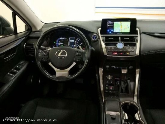 Lexus NX 300h 2.5 Business 2wd de 2020 con 49.998 Km por 32.291 EUR. en Madrid