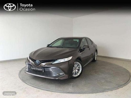  Toyota Camry Hibrido Luxury Aut. de 2019 con 59.135 Km por 28.990 EUR. en MADRID 