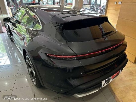 Porsche Taycan 4s Cross Turismo de 2021 con 25.000 Km por 84.900 EUR. en Barcelona