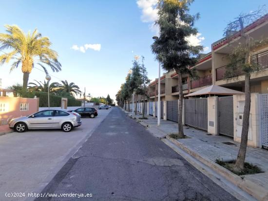 ¡ALQUILER EXCLUSIVO! CASA DÚPLEX EN ZONA RESIDENCIAL EN LA PLAYA DE MALVARROSA DE CORINTO, SAGUNTO