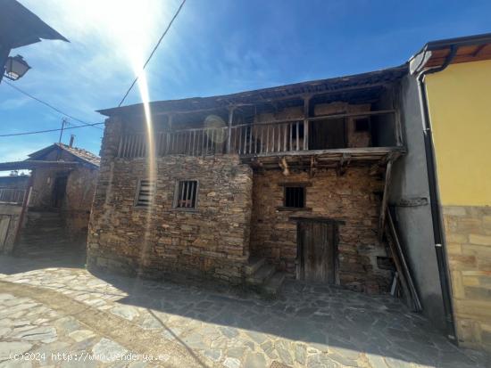 FANTASTICA CASA DE PIEDRA EN LOMBILLO - LEON