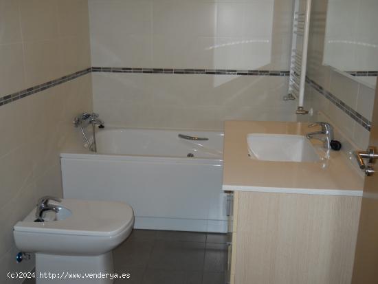 Se alquila apartamento céntrico - MURCIA