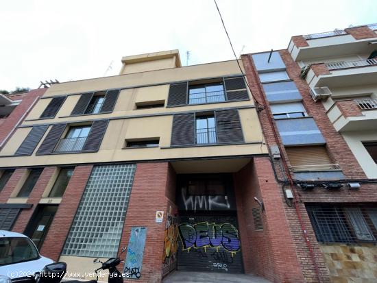 Promoción de Garajes en venta en C/ Mora D'Ebre, 23 en Barcelona - BARCELONA