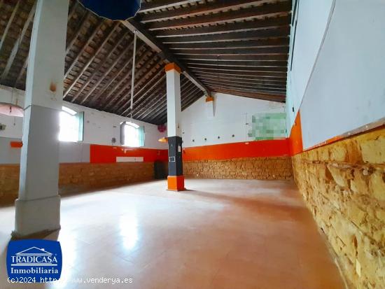 ¡INVERSIÓN IDEAL PROMOTORES! BODEGA 244M² CENTRO DE JEREZ - CADIZ