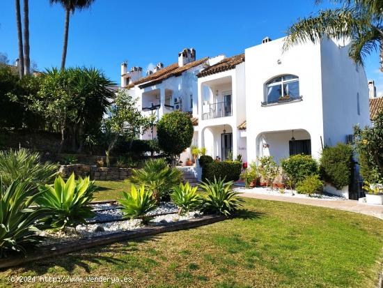 Casa pareada estilo andaluz en Belair - MALAGA