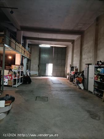 SE VENDE LOCAL COMERCIAL EN BATALLA DE LEPANTO - ZARAGOZA