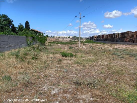 SE VENDE TERRENO INDUSTRIAL EN POLIGONO EUROPA - ZARAGOZA