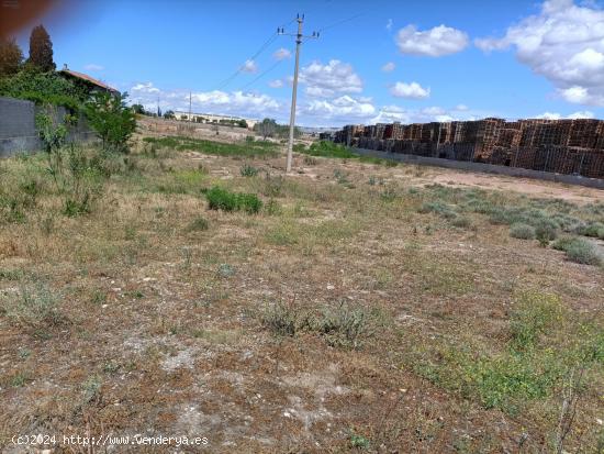 SE VENDE TERRENO INDUSTRIAL EN POLIGONO EUROPA - ZARAGOZA