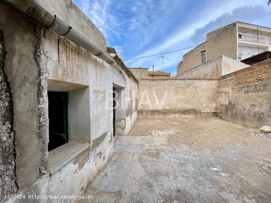 Casa con posibilidad de construcción - ALICANTE