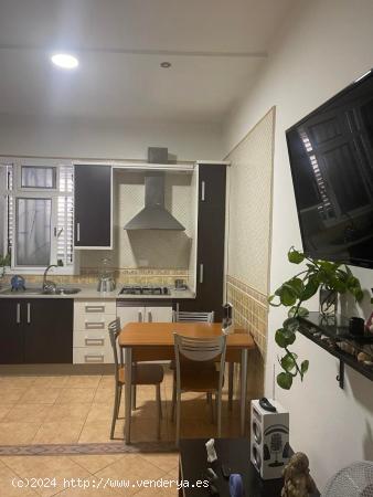 SE VENDE DOS APARTAMENTOS   EN VECINDARIO- LAS PALMAS - LAS PALMAS