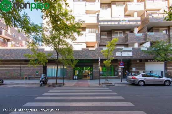  Local comercial frente Mercadona Hípica y parada metro - GRANADA 