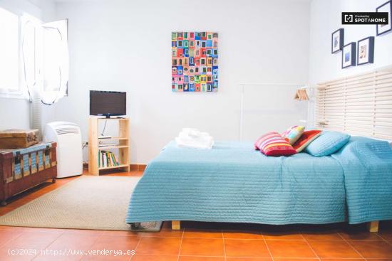  Moderno estudio con aire acondicionado en alquiler en el barrio de Malasaña - MADRID 