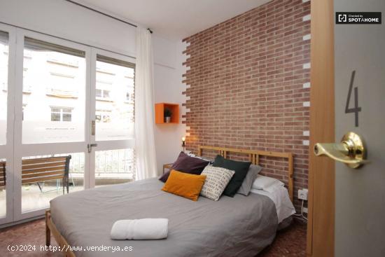  Alojamiento con armario independiente en piso compartido, Eixample - BARCELONA 