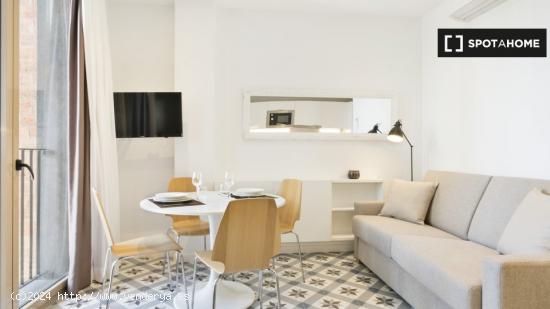 Apartamento de 1 dormitorio en alquiler en Sagrada Familia - BARCELONA
