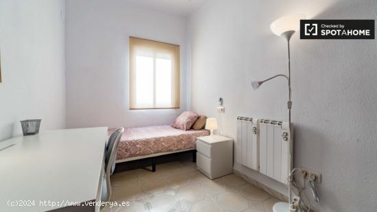 Habitación soleada, apartamento de 4 dormitorios en Camins al Grau, Valencia - VALENCIA