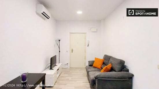 Encantador apartamento de 1 dormitorio con aire acondicionado en alquiler en Delicias - MADRID