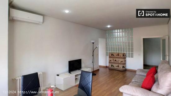 Apartamento de 1 dormitorio con balcón en alquiler en Delicias - MADRID