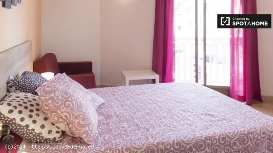 Acogedora habitación en alquiler, apartamento de 5 dormitorios, Carabanchel - MADRID