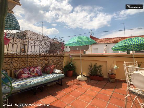  Encantador apartamento de 1 dormitorio con terraza en alquiler en Tetuán - MADRID 