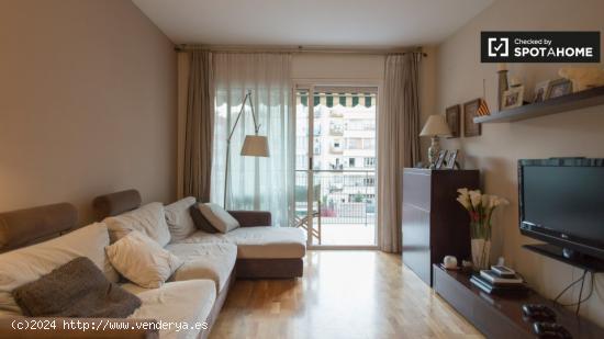 Amplio apartamento de 3 dormitorios en alquiler en Poblenou - BARCELONA