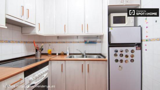 Elegante apartamento de 1 dormitorio con aire acondicionado en alquiler en Madrid Centro - MADRID