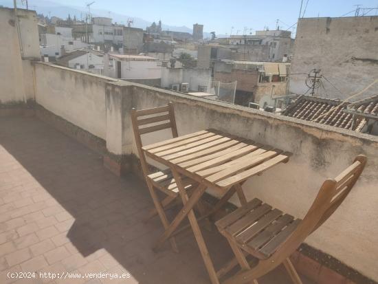 Centro - Apartamento Reformado de 2 Dormitorios - GRANADA