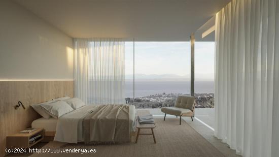 VILLA DE DISEÑO CON VISTAS PANORÁMICAS AL MAR - ALICANTE