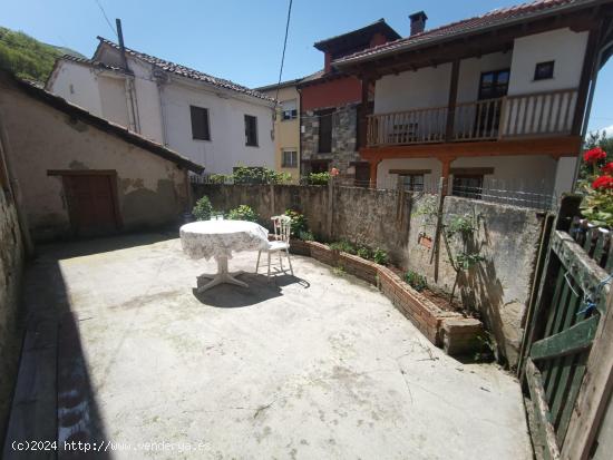 CASONA CON PATIO EN LA POLA VIEYA-ALLER-ASTURIAS - ASTURIAS