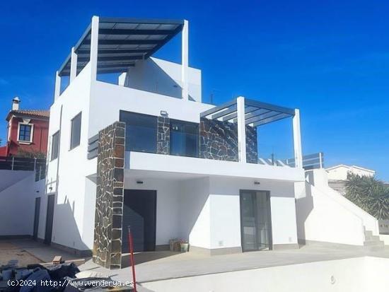 Villa de lujo en primera línea del campo de Golf - ALICANTE