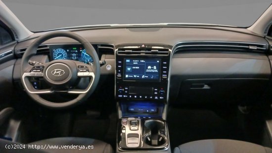 Hyundai Tucson Nuevo  Híbrido enchufable 1.6 T-GDi (265 CV) AT6 4WD Smart Sky - 