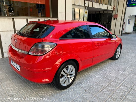 Opel Astra GTC 1.7 CDTi Sport - Barcelona