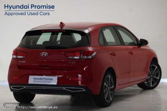 Hyundai i30 1.5 DPI Klass SLX 110 de 2023 con 11.899 Km por 19.990 EUR. en Pontevedra