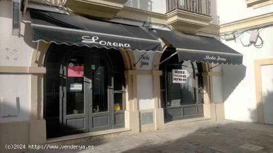 Calle Medina local en primera linea comercial con amplio escaparate en venta - CADIZ