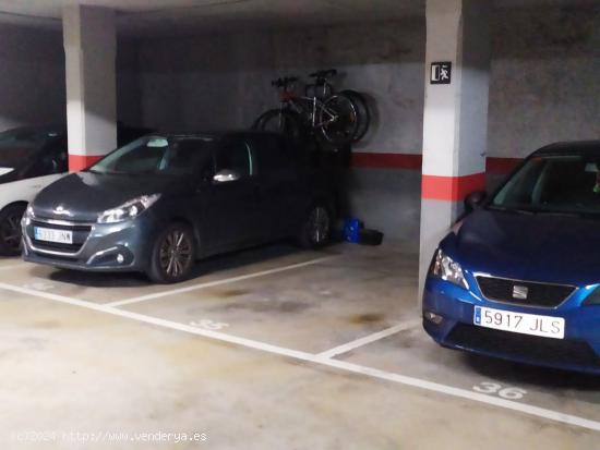 PLAZA DE PARKING A LA VENTA A LA CALLE DOEDES. - BARCELONA