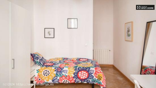  Acogedora habitación con cama individual en alquiler en La Latina - MADRID 
