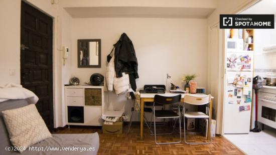 Cómodo apartamento de 1 dormitorio en alquiler, cerca de IE Business School en Ríos Rosas - MADRID