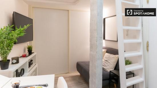 Se alquila piso de 1 dormitorio en Puerta De Toledo - MADRID