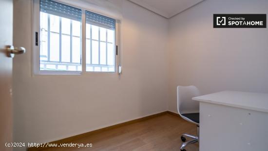 Piso de 3 habitaciones en alquiler en Valencia - VALENCIA