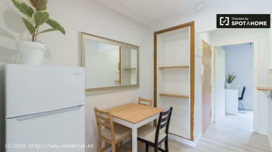 Apartamento de 2 dormitorios en alquiler en Barcelona - BARCELONA