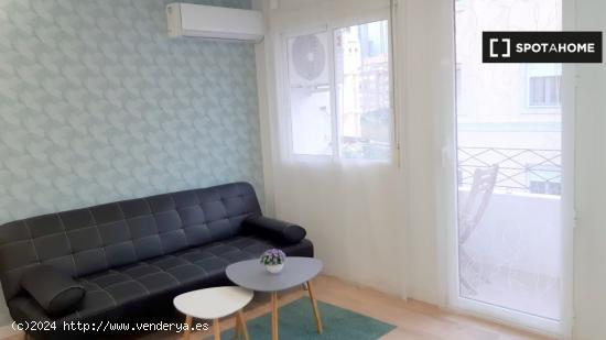 Apartamento de 3 habitaciones en alquiler en Camins Al Grau - VALENCIA