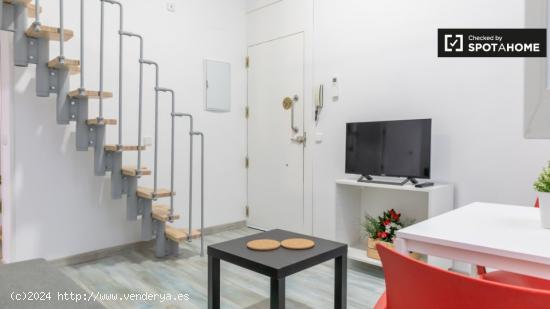 Apartamento de 2 dormitorios en alquiler en Madrid - MADRID